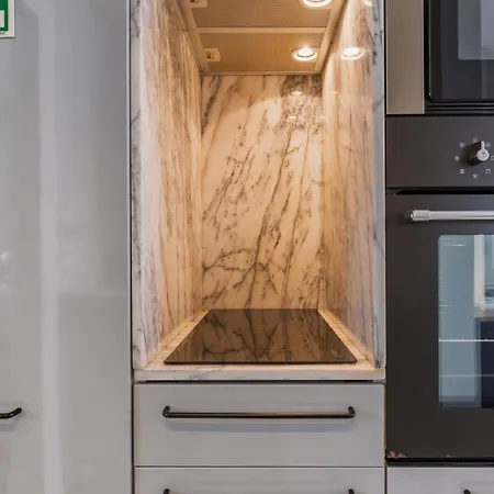 Stylish 1bdr In Bairro Alto By Lovelystay Lisboa