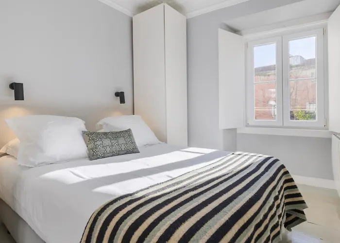 Apartment Stylish 1bdr In Bairro Alto By Lovelystay *