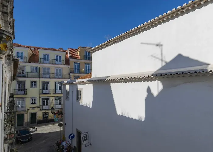 Stylish 1bdr In Bairro Alto By Lovelystay *