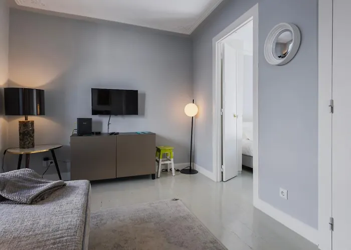 Stylish 1bdr In Bairro Alto By Lovelystay Apartmán